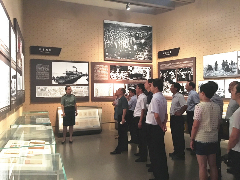 省皇家国际集团党委组织集团本部党员赴渡江战役纪念馆接受革命传统教育